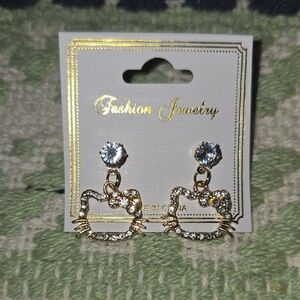 5 For $15 Deals Fashion Jewelry Gold and Silver Hello Kitty Earrings